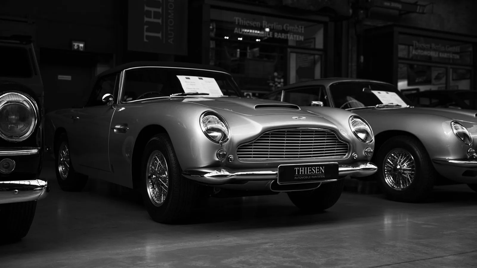 Aston Martin DB5 Volante at Thiesen Berlin