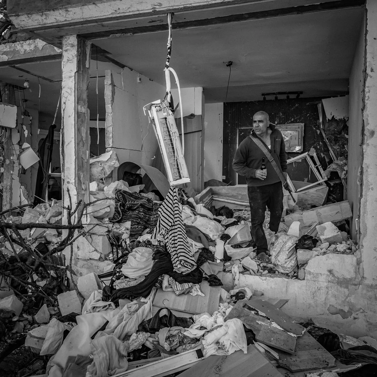 Edit only — wreckage of a destroyed home